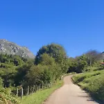Rural House With Views * Onís