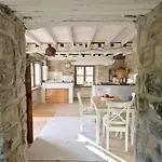 Nyaraló Rural House With Views Onís