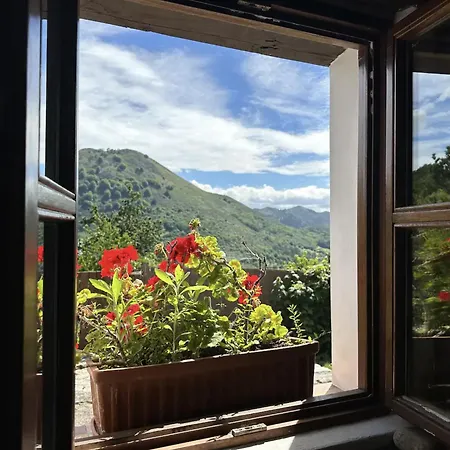 Rural House With Views Onís