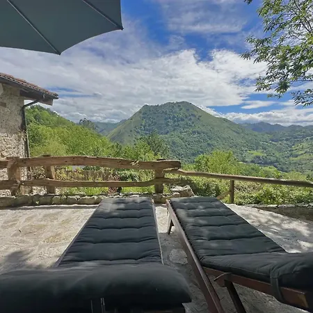 度假居 Rural House With Views *