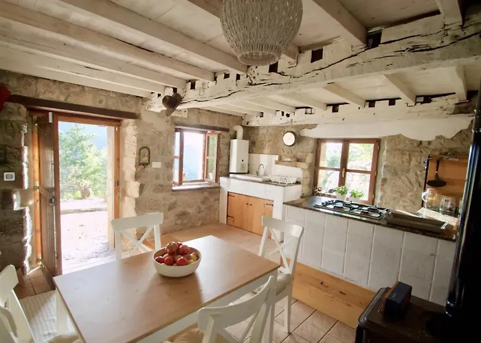 Rural House With Views Onís