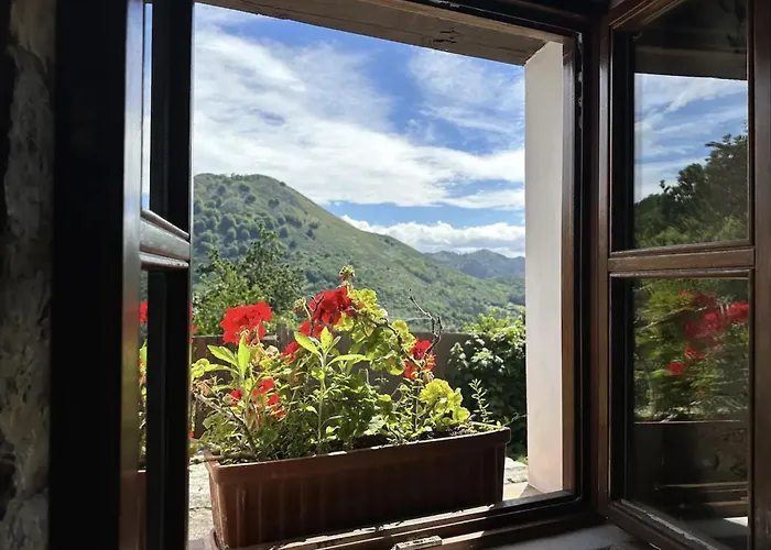 Rural House With Views Onís