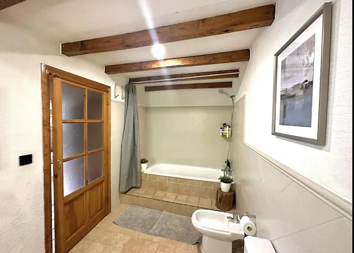 Rural House With Views *