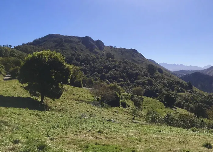 Rural House With Views Onís