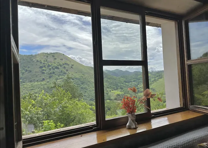 Rural House With Views Onís